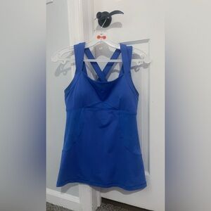 lululemon size 4 tank color blue
